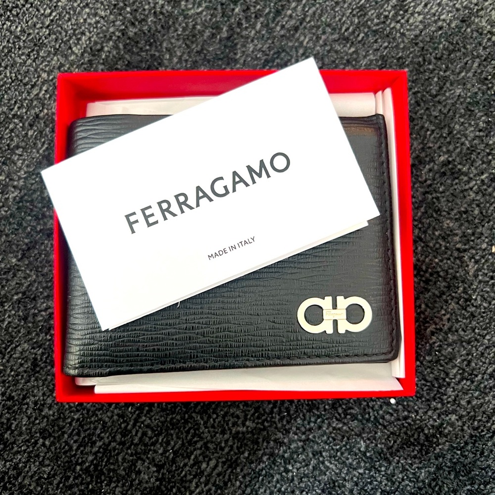 Ferragamo Men’s Wallet